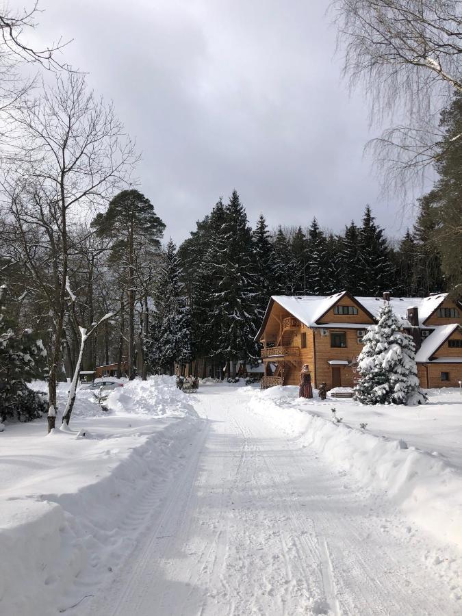 Мисливець В Комплексі "Сокіл" Hotel Susk Exterior foto
