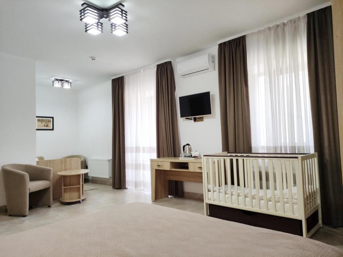 Мисливець В Комплексі "Сокіл" Hotel Susk Exterior foto