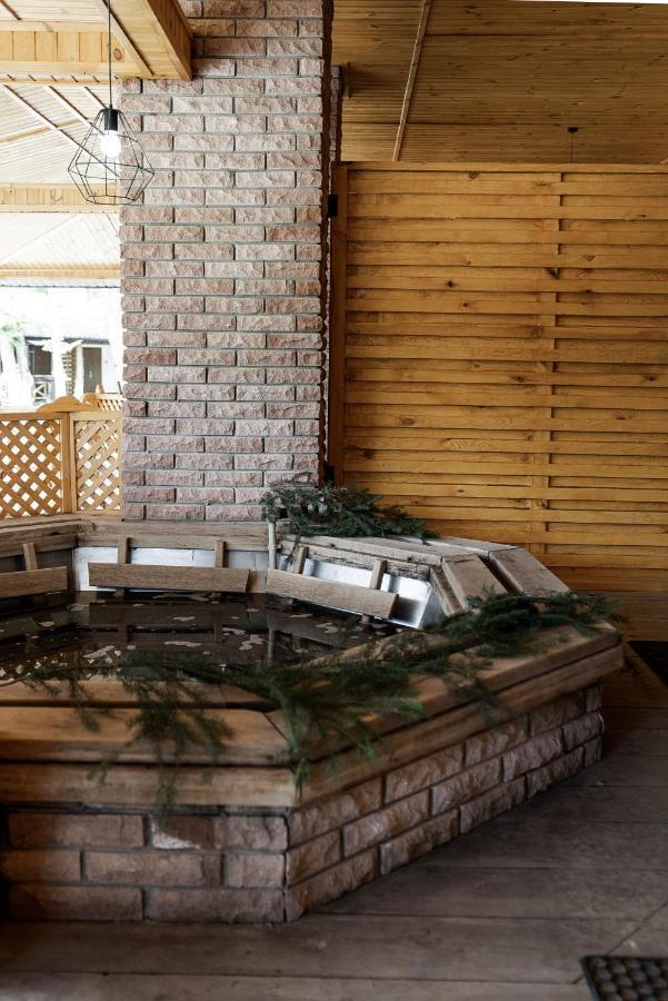 Мисливець В Комплексі "Сокіл" Hotel Susk Exterior foto